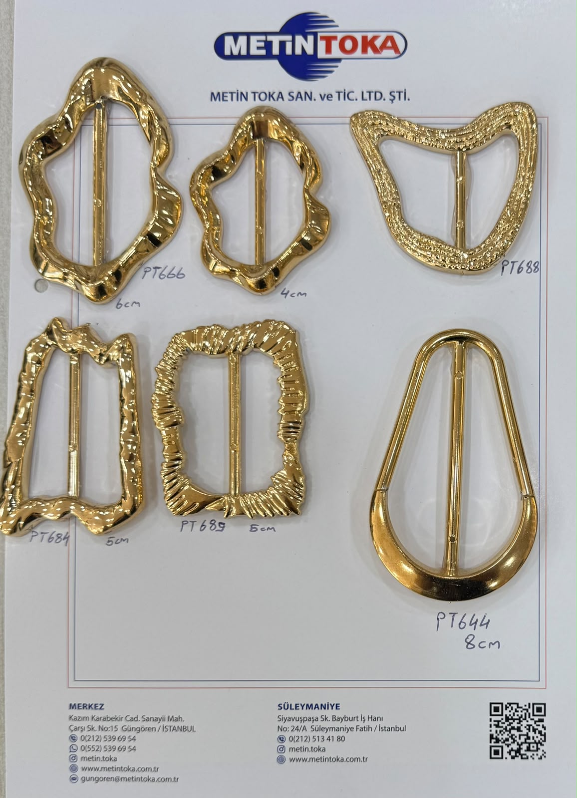 Cartes d’échantillons — boucles métallisées asymétriques