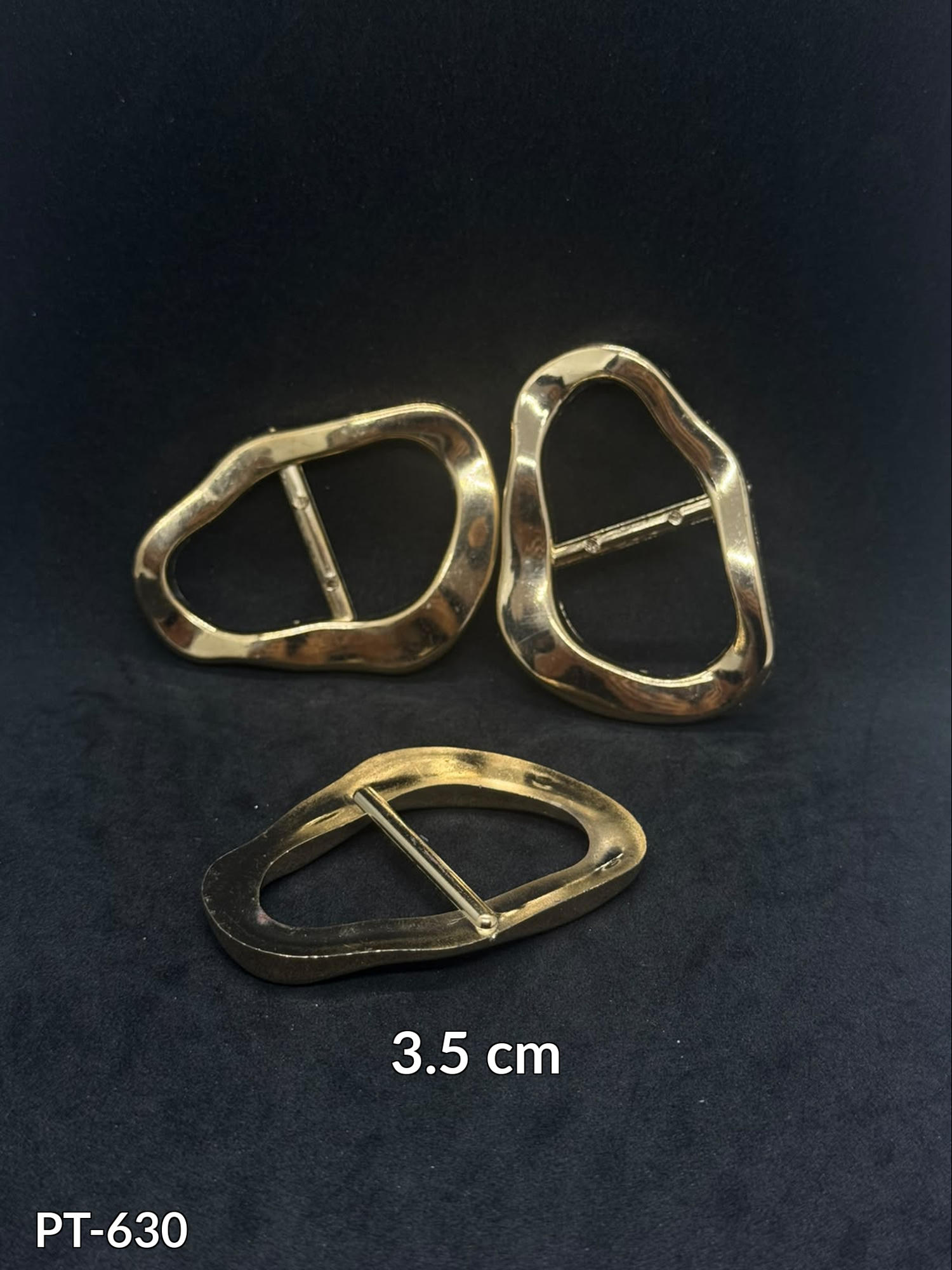 Metallized Asymmetric Buckle